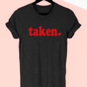 *NWT* Taken. T-Shirt-Blk